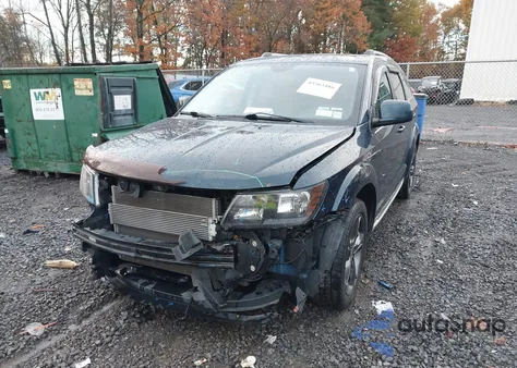 2015 Dodge Journey Crossroad z USA, uszkodzony, nr VIN 3C4PDDGG4FT554859